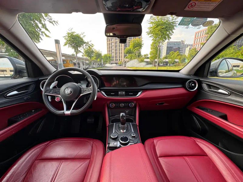 giulia stelvio