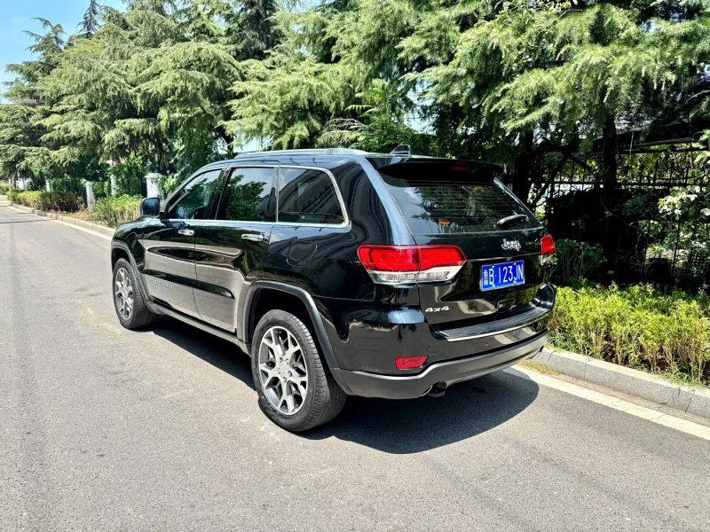 Jeep grand-cherokee-imported