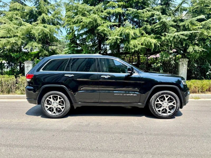 Jeep grand-cherokee-imported