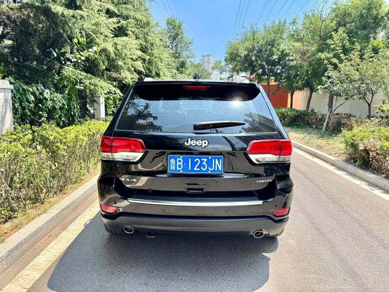 Jeep grand-cherokee-imported