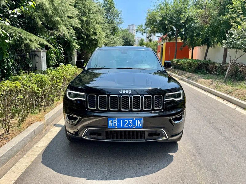 Jeep grand-cherokee-imported