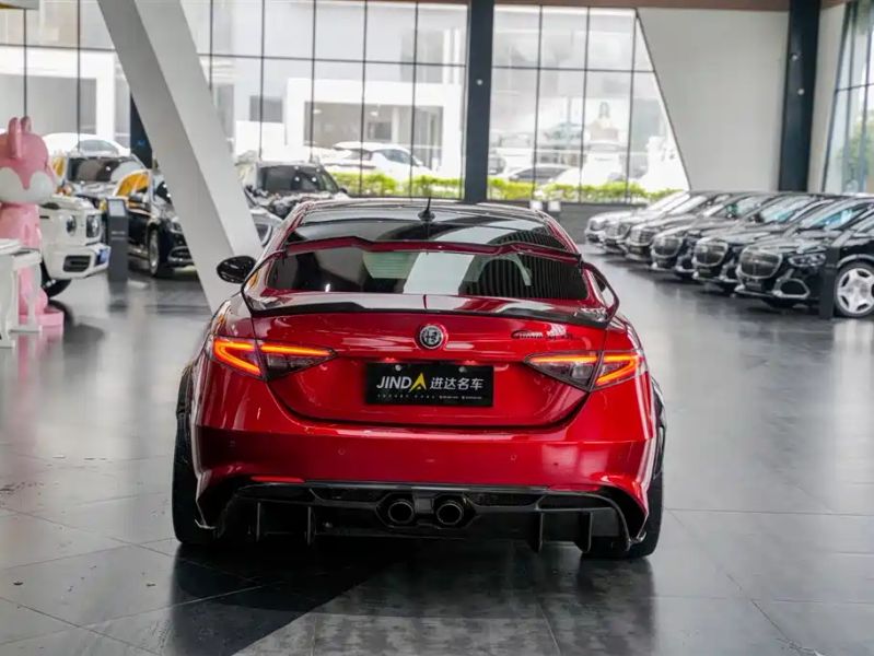 giulia giulia