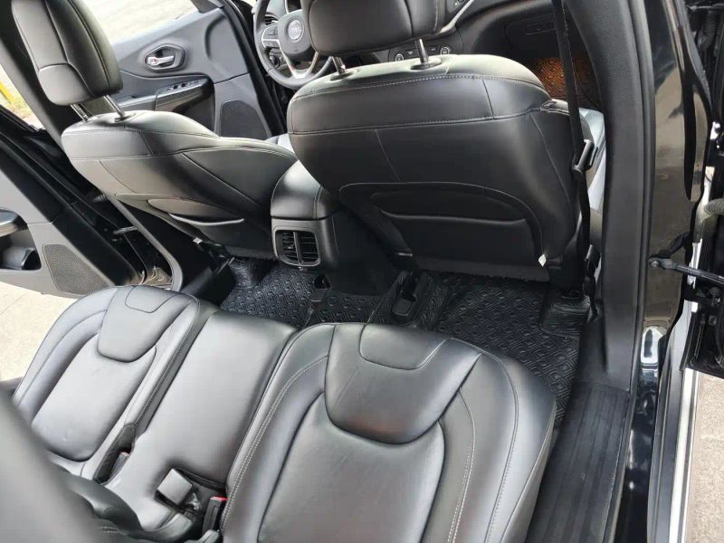 Jeep cherokee