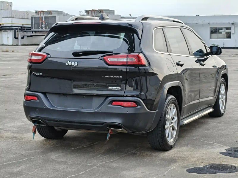 Jeep cherokee