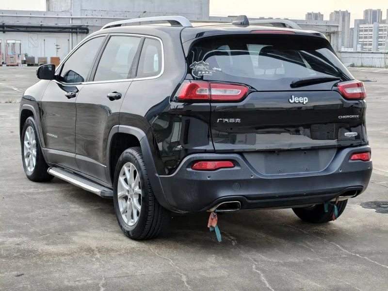 Jeep cherokee