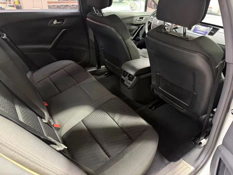 Peugeot peugeot_508