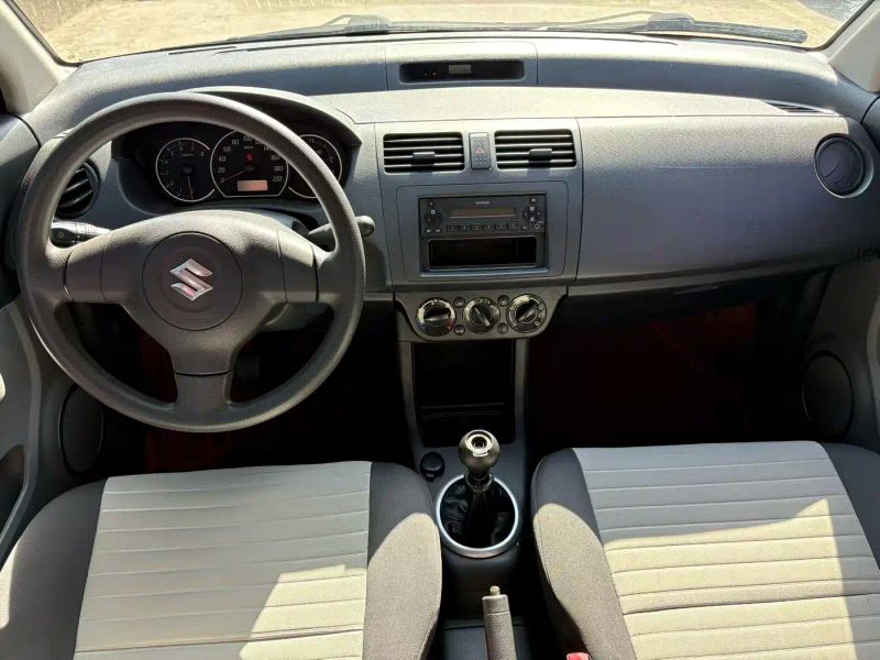 jimny yuyan