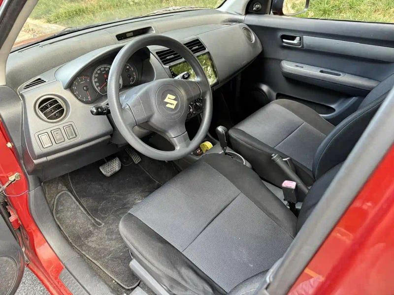 jimny yuyan