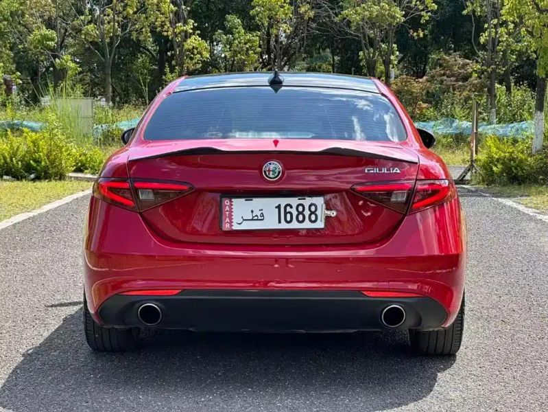 giulia giulia