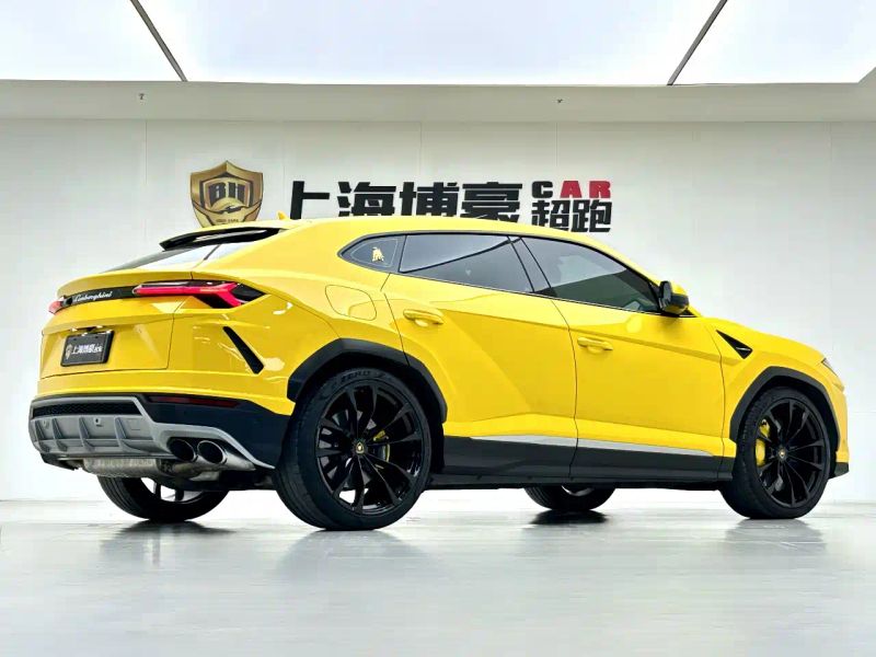 Lamborghini urus