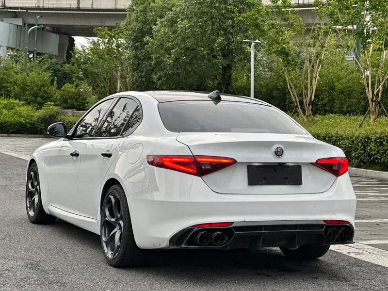 giulia giulia