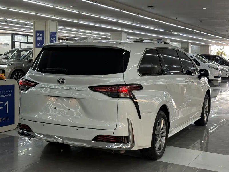 alphard sienna
