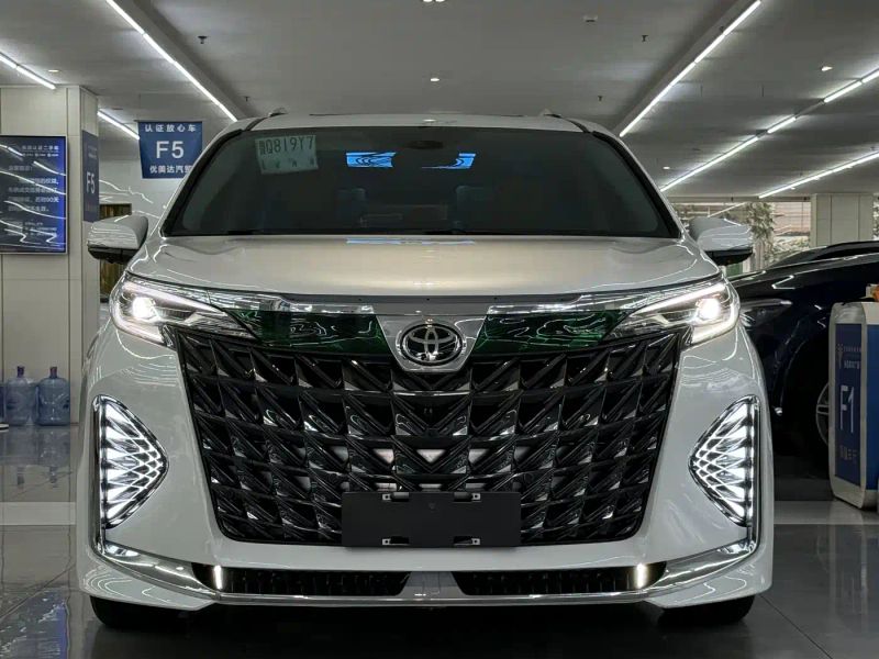 alphard sienna