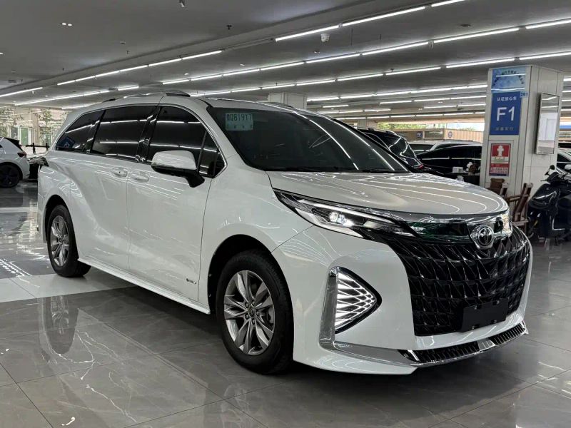 alphard sienna