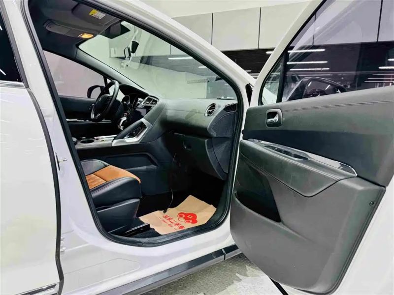 Peugeot peugeot_3008