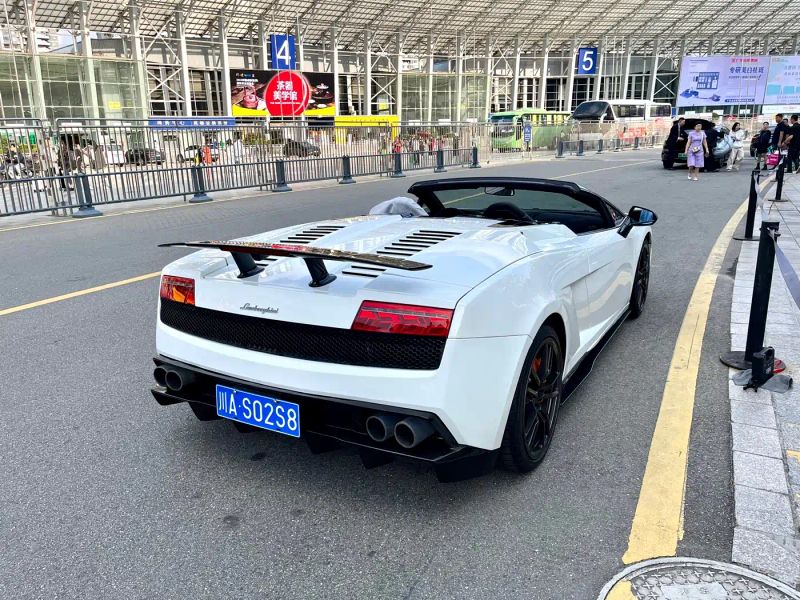 Lamborghini sports_car