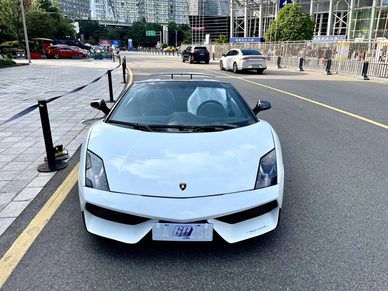 Lamborghini sports_car
