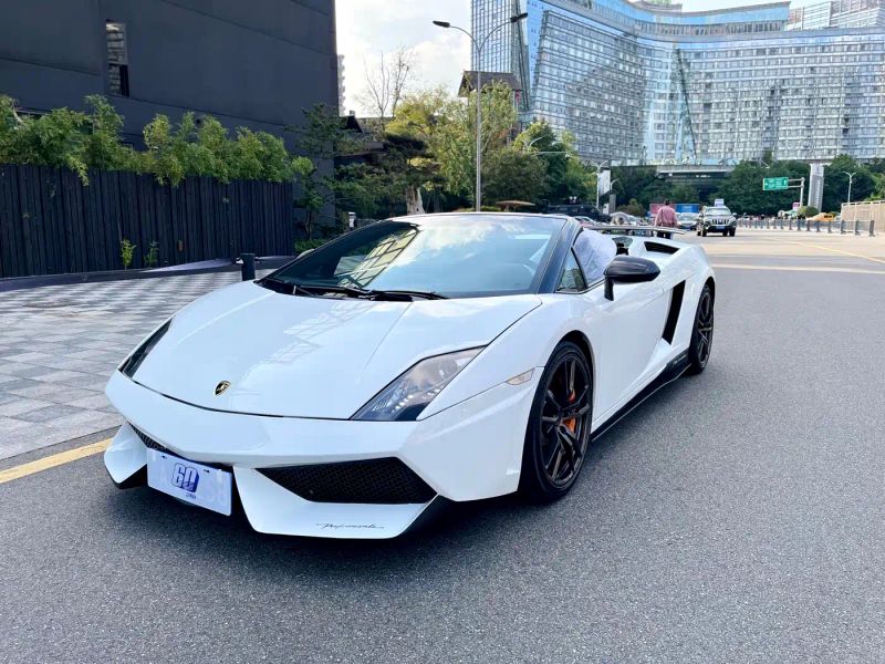 Lamborghini sports_car