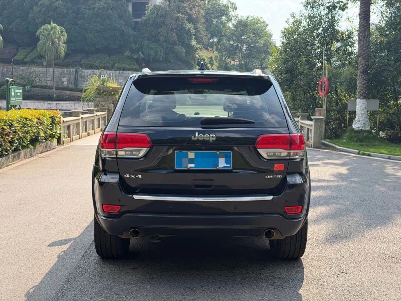 Jeep grand-cherokee-imported