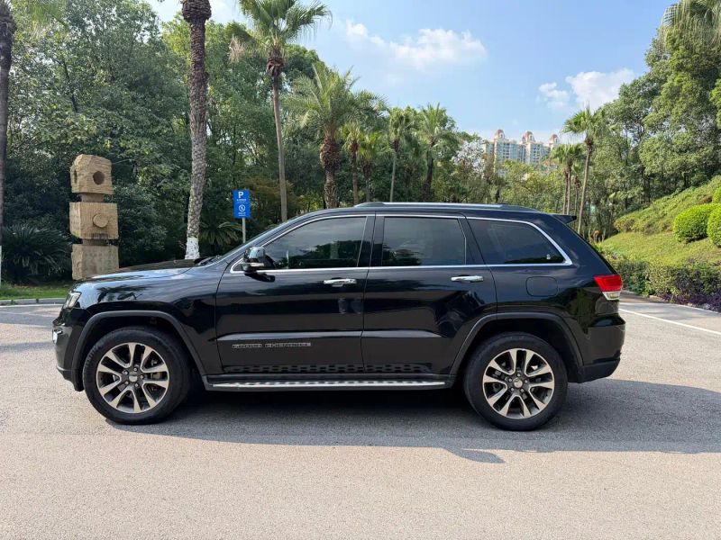 Jeep grand-cherokee-imported