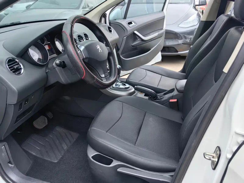 Peugeot peugeot_408