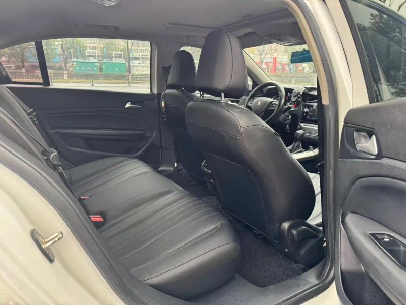 Peugeot peugeot_408