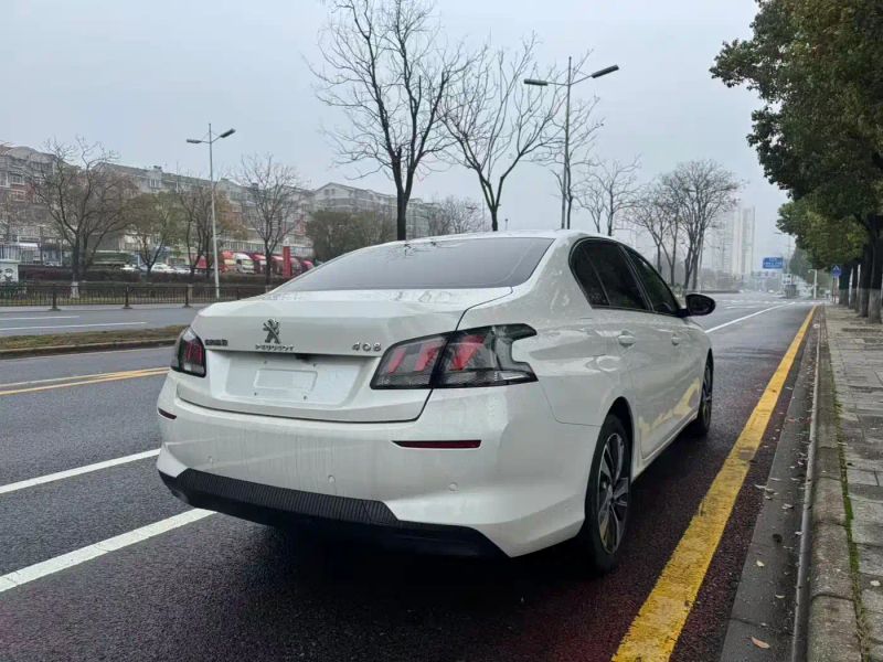 Peugeot peugeot_408