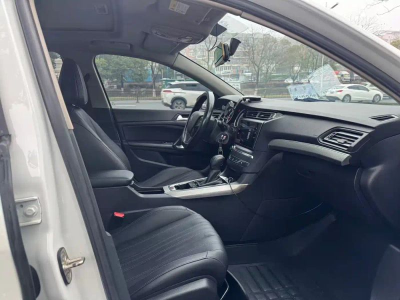 Peugeot peugeot_408