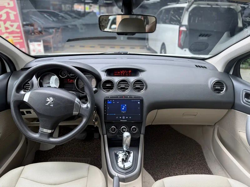 Peugeot peugeot_408