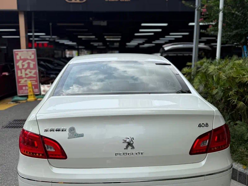 Peugeot peugeot_408