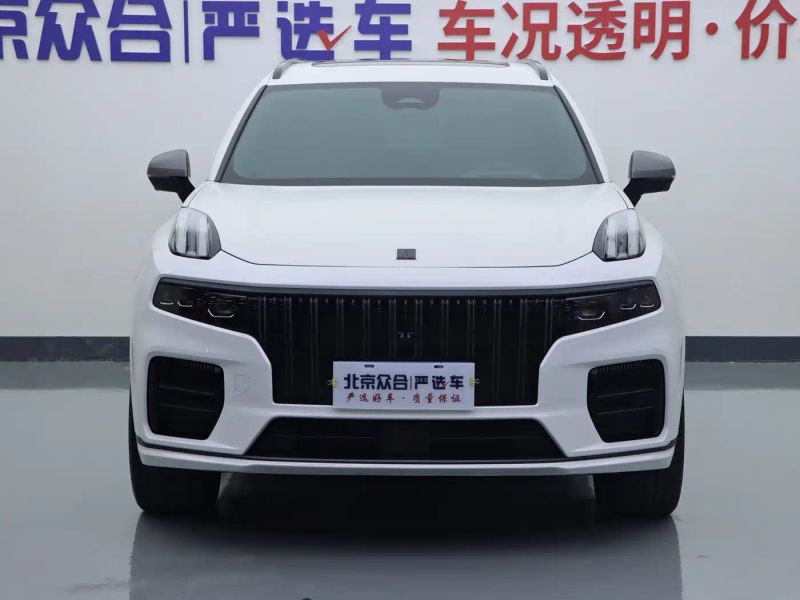 Lynk&co 09