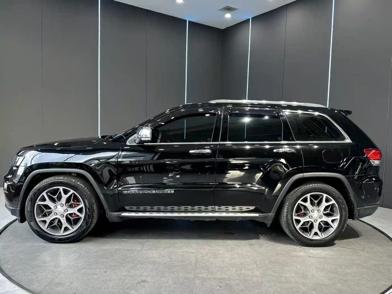 Jeep grand-cherokee-imported