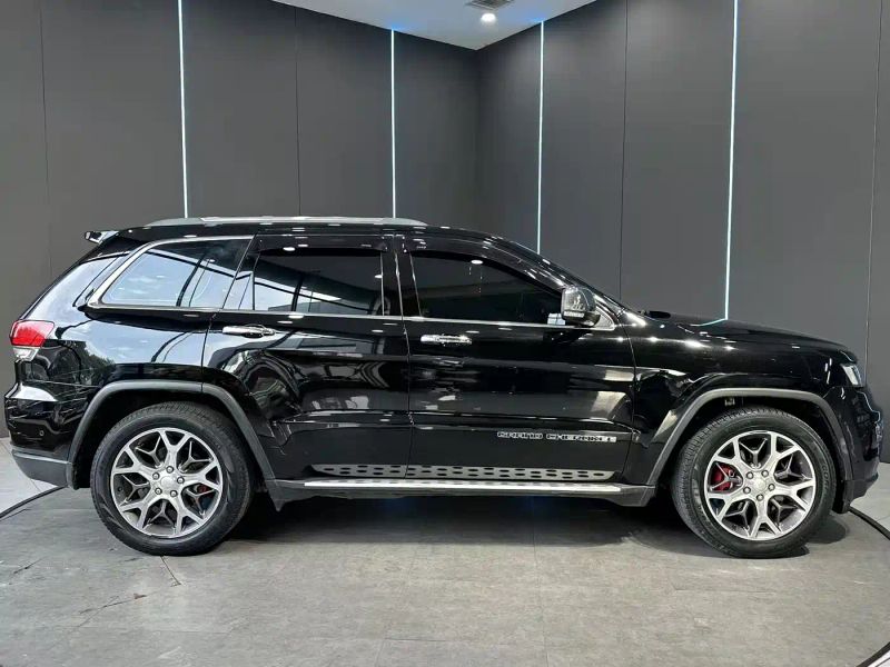 Jeep grand-cherokee-imported