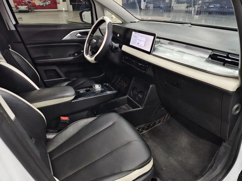 Geely geometry