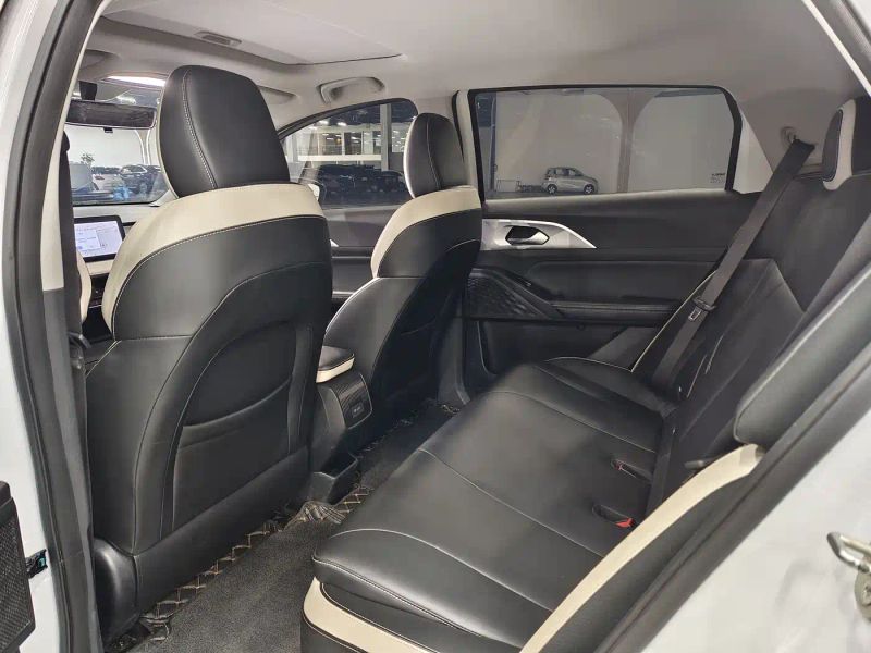 Geely geometry