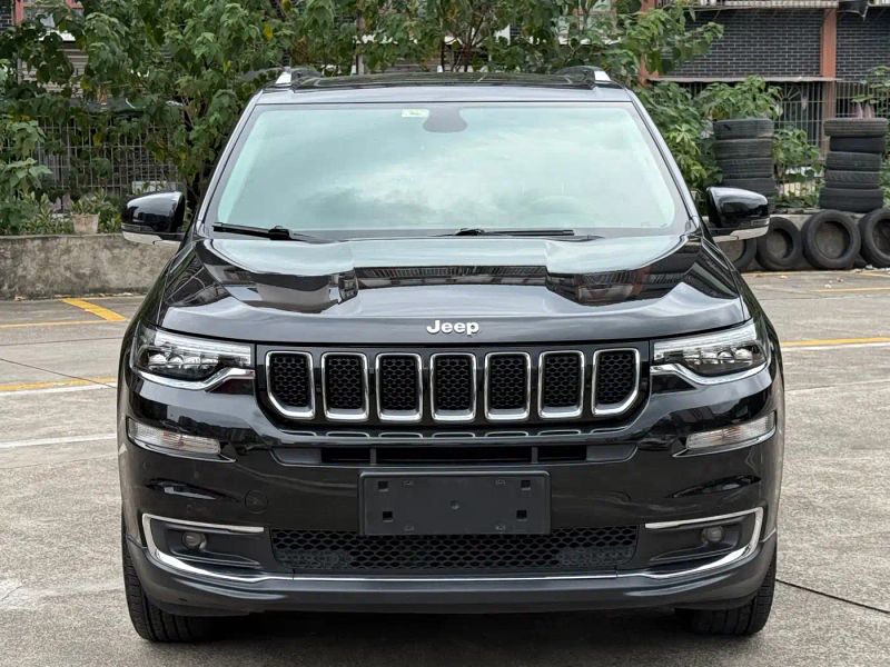 Jeep grand_commander