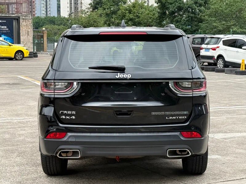 Jeep grand_commander