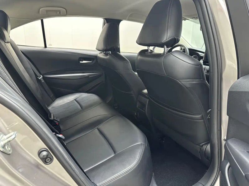 alphard corolla
