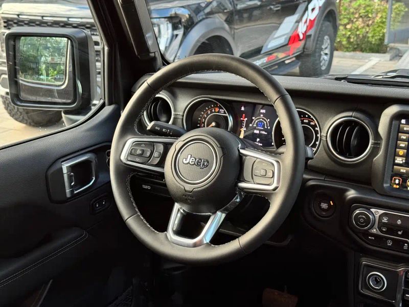 Jeep grand-cherokee-imported