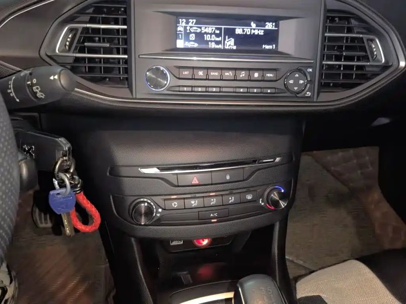 Peugeot 308s
