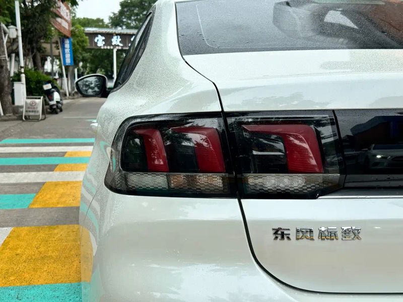 Peugeot peugeot_308