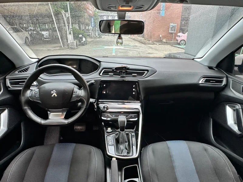 Peugeot peugeot_308
