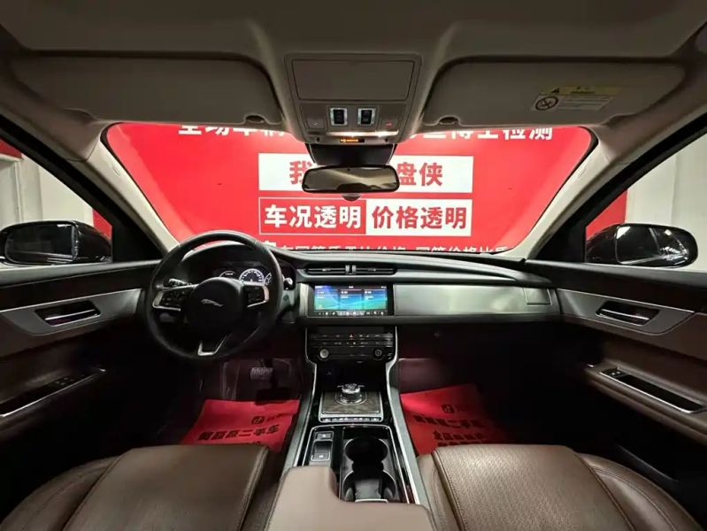 Jaguar xf