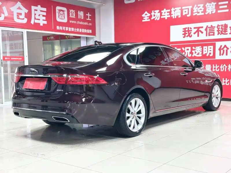 Jaguar xf