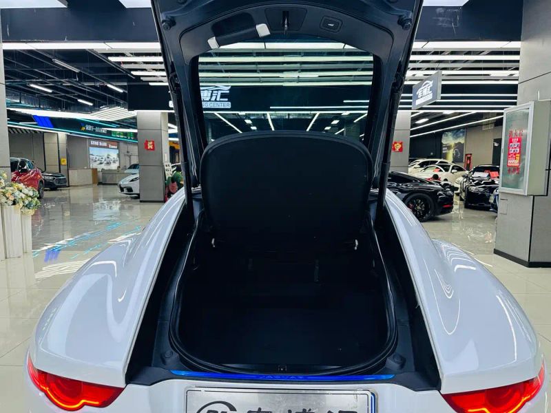 Jaguar F-TYPE