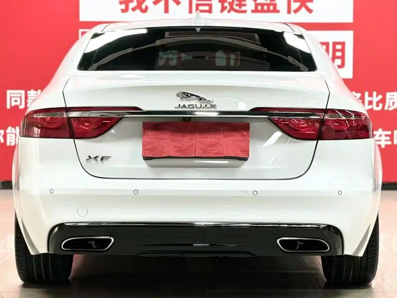 Jaguar xf