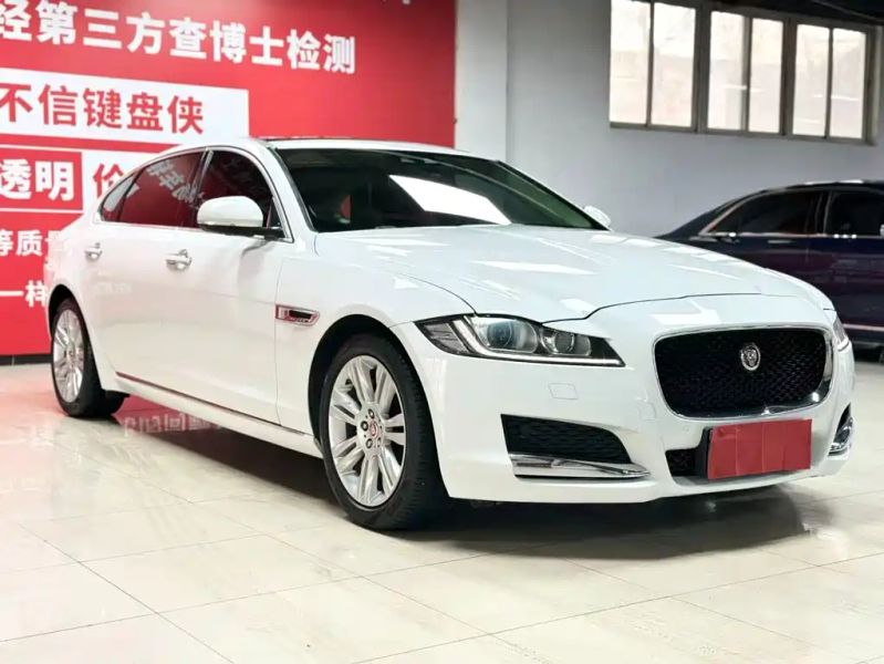 Jaguar xf
