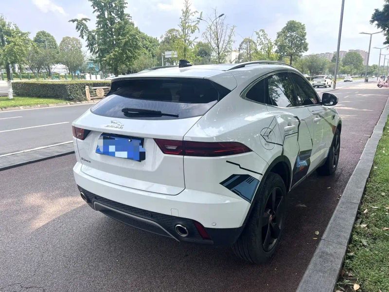 Jaguar E-PACE