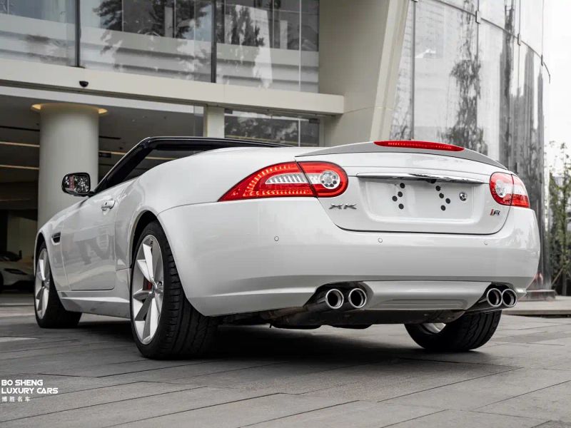 Jaguar XK