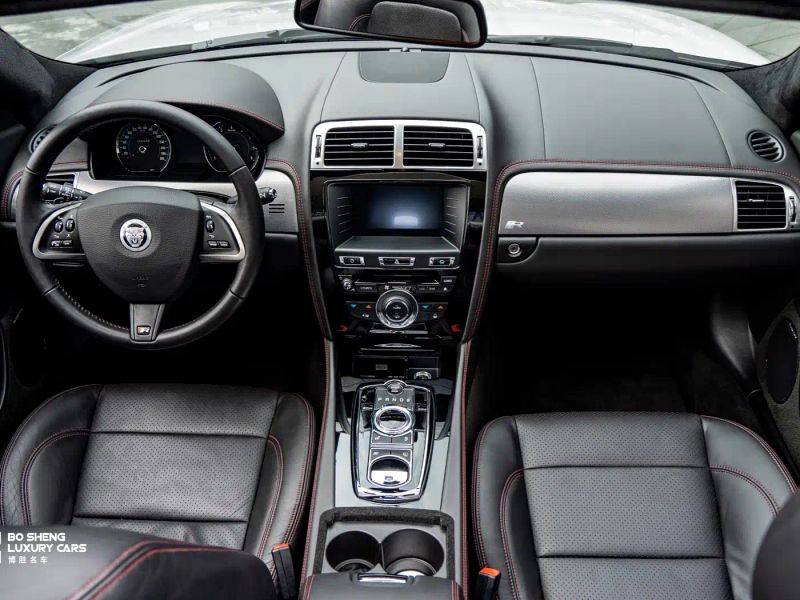 Jaguar XK